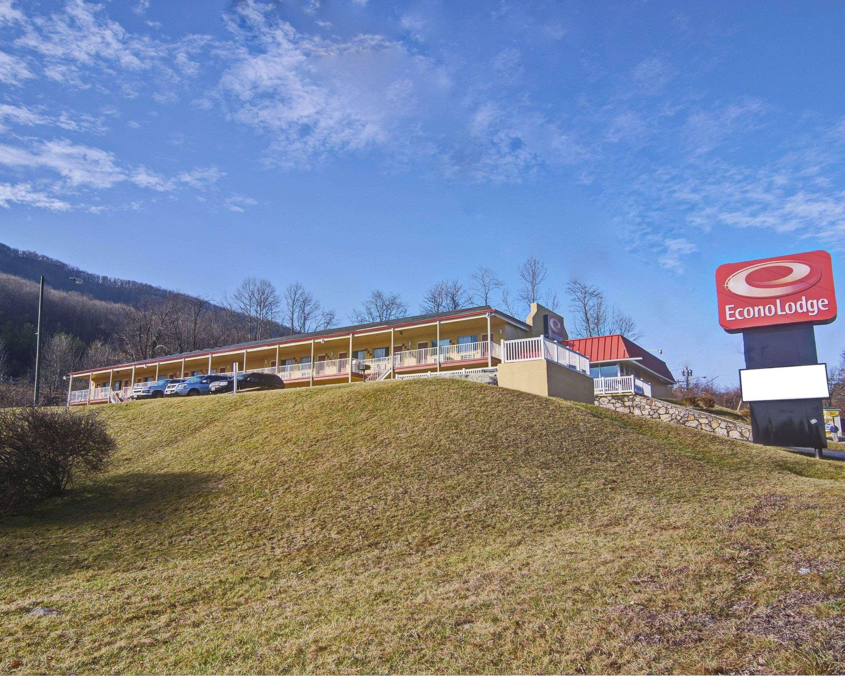 Econo Lodge Near Bluefield College Buitenkant foto